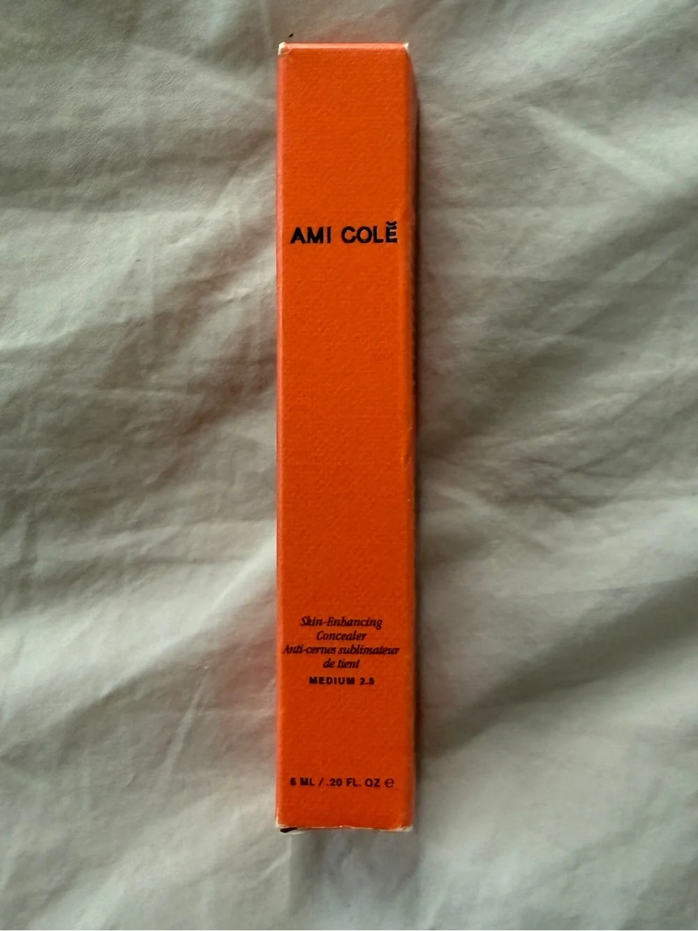 AMI COLÉ SKIN-ENHANCING CONCEALER in Medium 2.5 NWT